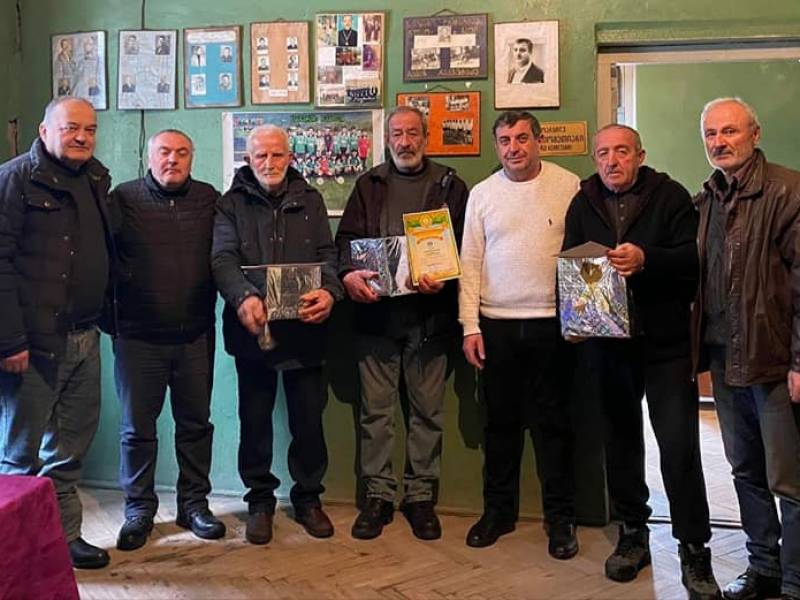 გელა ხვადაგიანის სახელობის სპორტულ დარბაზში გაიმართა ტრადიციული ტურნირი ნარდში